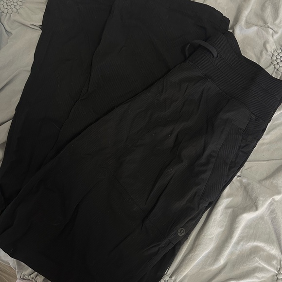 Black studio pants lululemon - Picture 2 of 4